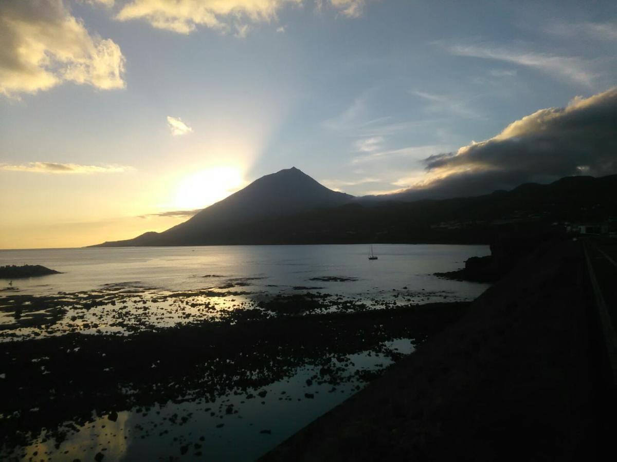 Casa da Ribeira Lajes do Pico Exterior foto